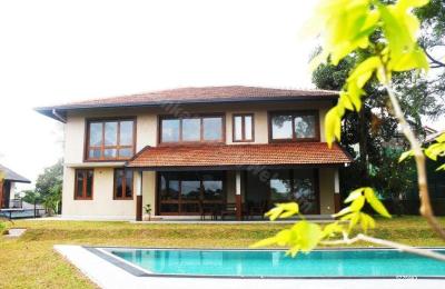 Luxury 4-Bedroom Villa for Rent in Galle – Rs. 360,000 per Month