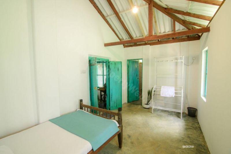 Galle-Boossa Inland