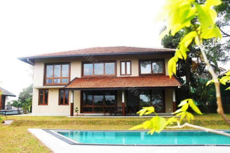 Luxury 4-Bedroom Villa for Rent in Galle – Rs. 360,000 per Month